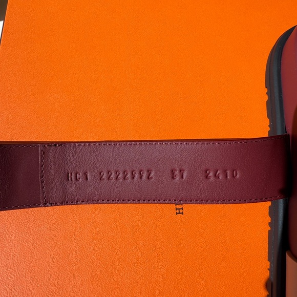 HERMES H CHYPRE ROUGE H BEIGE PERLINO LEATHER SANDALS SHOES FLAT SLIDES 37 NIB - Picture 10 of 15